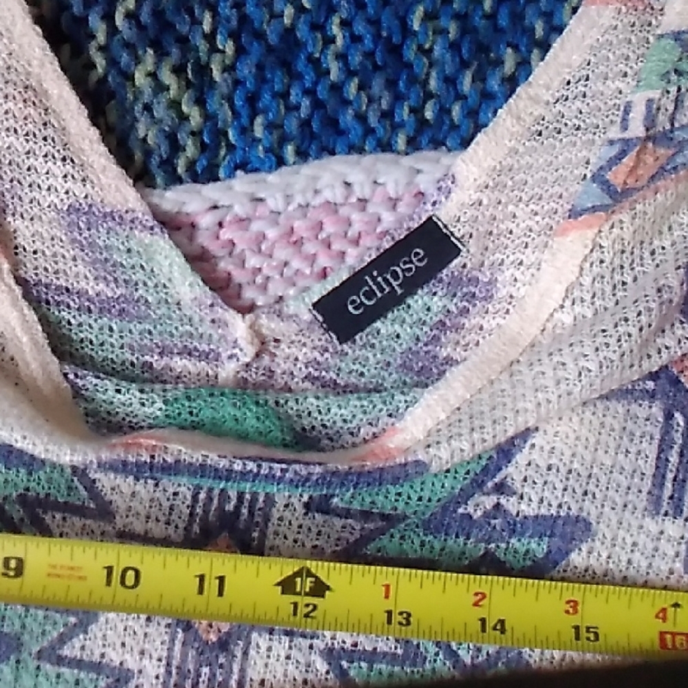 Eclipse Multicolor Knit Top - Picture 7 of 8